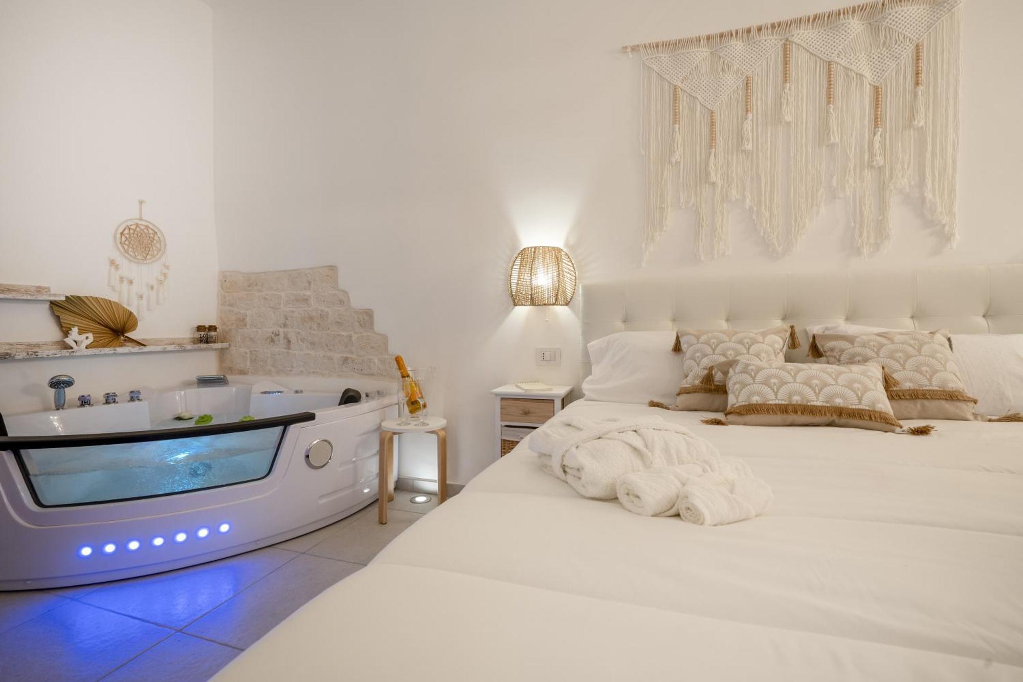Dimora Giulia Luxury Suite And Room Castellana Grotte Exterior photo